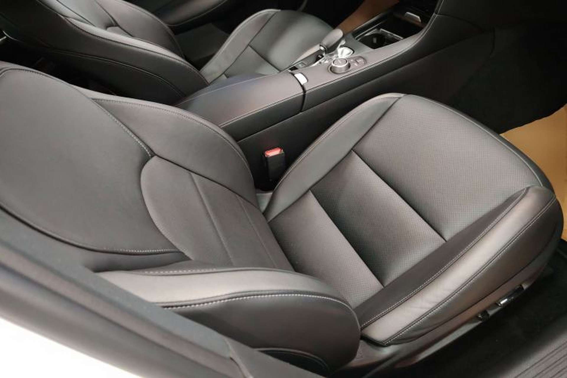 Used Infiniti QX50 2024 2.0T Four-Wheel Drive Luxury Edition Right Front Seat