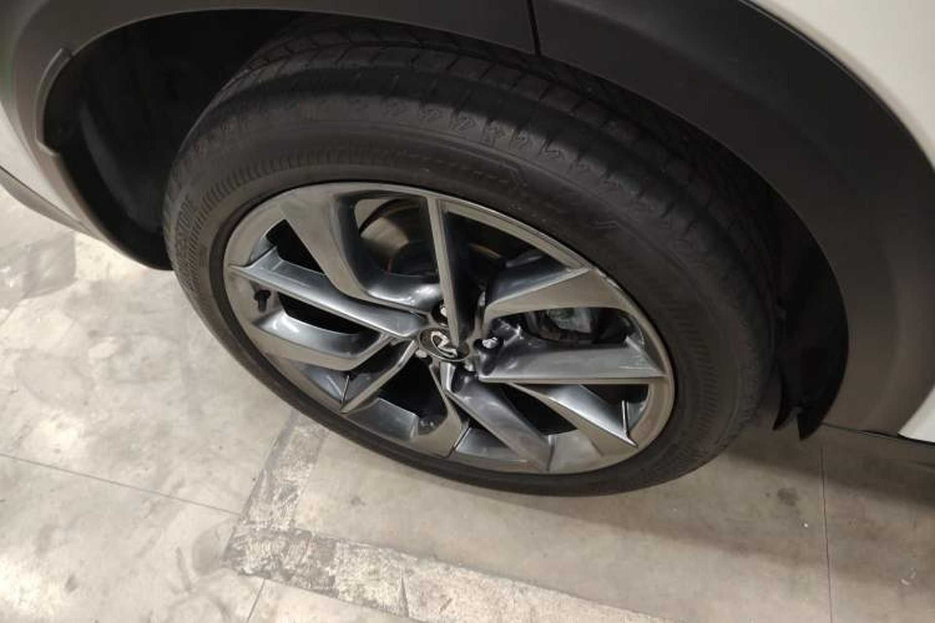 Used Infiniti QX50 2024 2.0T Four-Wheel Drive Luxury Edition Right Rear Wheel Hub