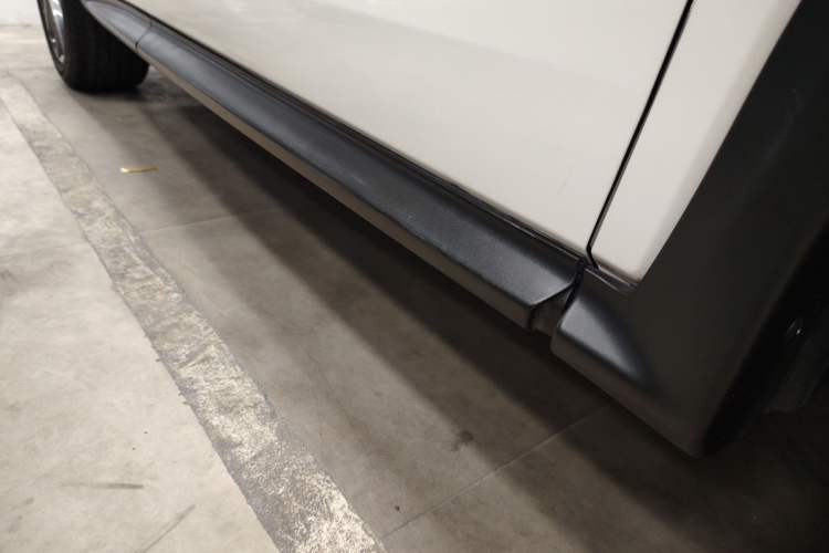 Used Infiniti QX50 2024 2.0T Four-Wheel Drive Luxury Edition Right Side Sill