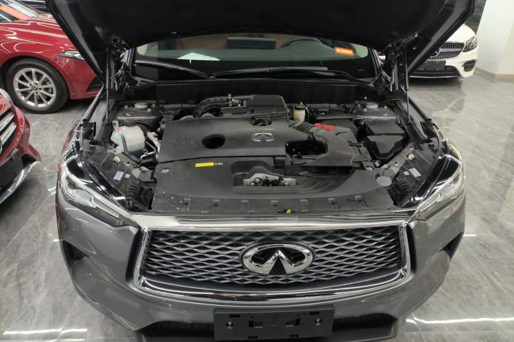 Used Infiniti QX50 2026 Model 2.0T Two-Wheel-Drive Navigation Edition Engine Bay