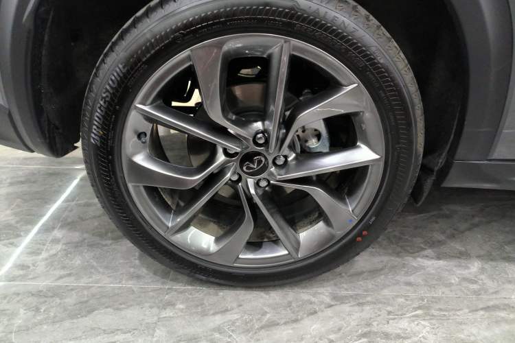 Used Infiniti QX50 2026 Model 2.0T Two-Wheel-Drive Navigation Edition Right Rear Wheel Hub