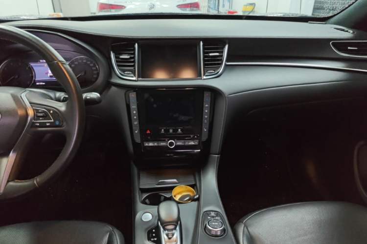 Used Infiniti QX55 2022 2.0T All-Wheel-Drive Luxury Edition Audio And AC Panel