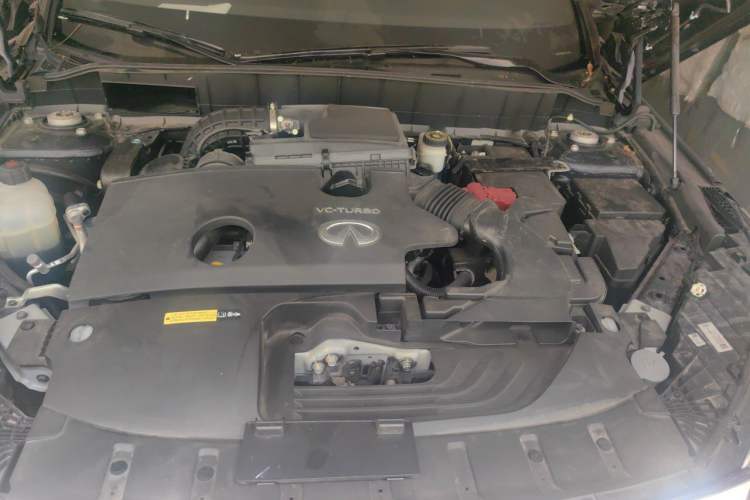 Used Infiniti QX55 2022 2.0T All-Wheel-Drive Luxury Edition Engine Bay