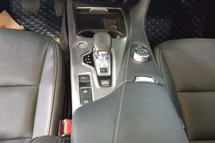 Used Infiniti QX55 2022 2.0T All-Wheel-Drive Luxury Edition Gear Lever