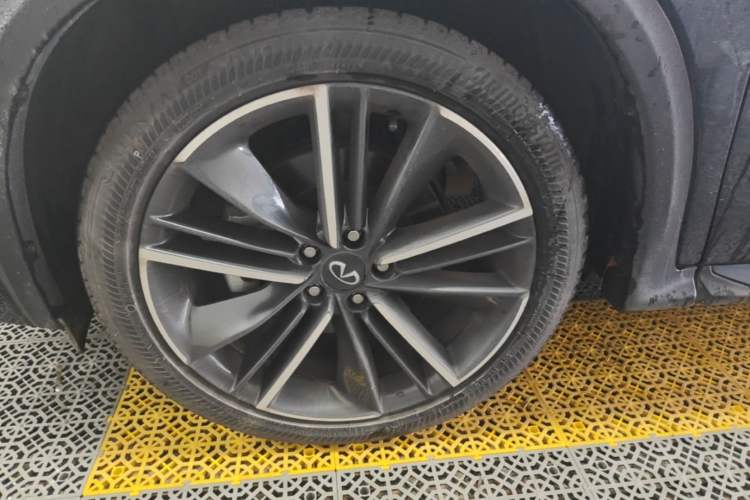 Used Infiniti QX55 2022 2.0T All-Wheel-Drive Luxury Edition Left Front Wheel Hub