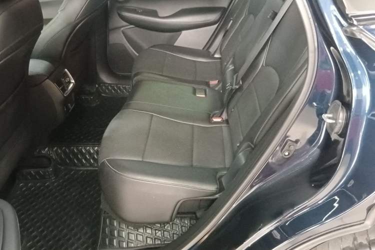 Used Infiniti QX55 2022 2.0T All-Wheel-Drive Luxury Edition Left Rear Seat