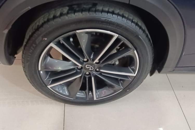 Used Infiniti QX55 2022 2.0T All-Wheel-Drive Luxury Edition Right Rear Wheel Hub