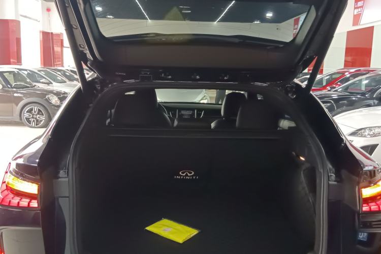 Used Infiniti QX55 2022 2.0T All-Wheel-Drive Luxury Edition Trunk