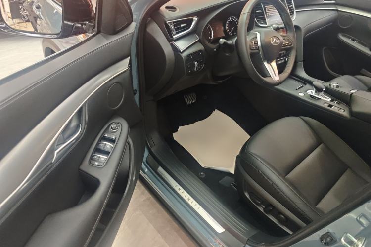 Used Infiniti QX55 2022 2.0T All-Wheel-Drive Ignite Edition Driver Seat