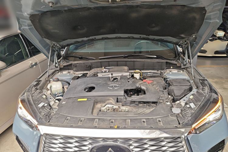 Used Infiniti QX55 2022 2.0T All-Wheel-Drive Ignite Edition Engine Bay