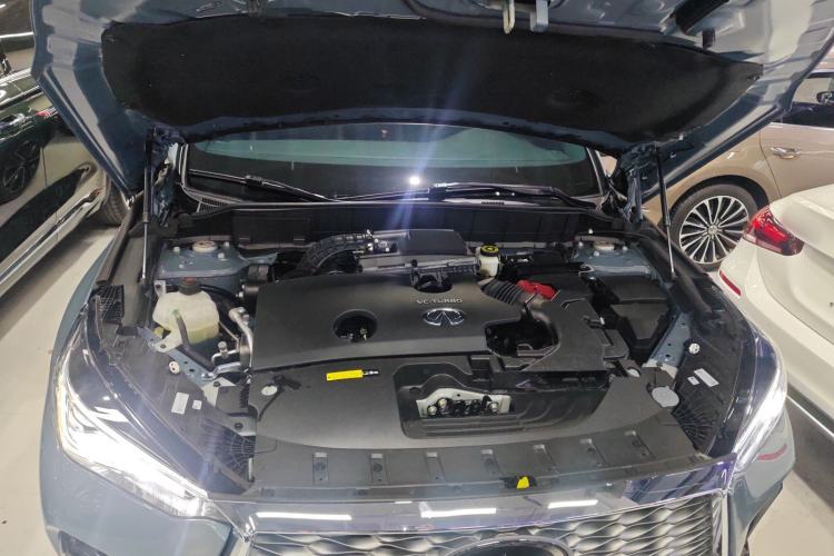 Used Infiniti QX55 2022 2.0T All-Wheel-Drive Luxury Edition Engine Bay