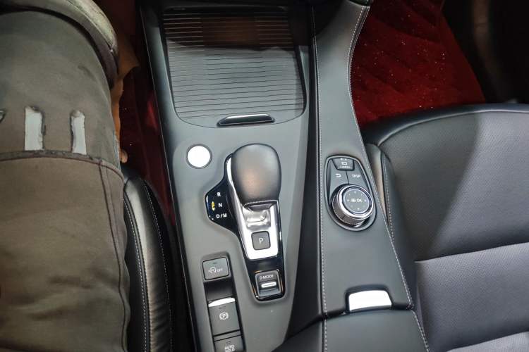Used Infiniti QX55 2022 2.0T All-Wheel-Drive Luxury Edition Gear Lever