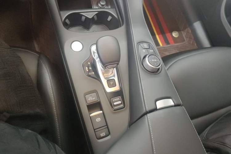 Used Infiniti QX55 2022 2.0T All-Wheel-Drive Ignite Edition Gear Lever