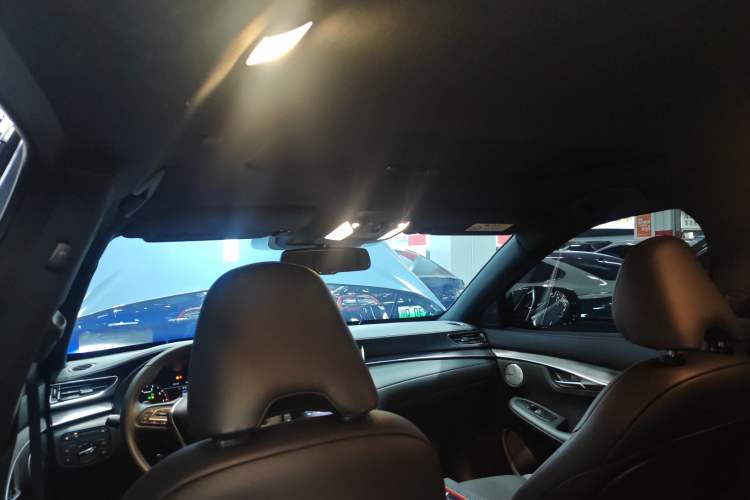 Used Infiniti QX55 2022 2.0T All-Wheel-Drive Luxury Edition Headliner