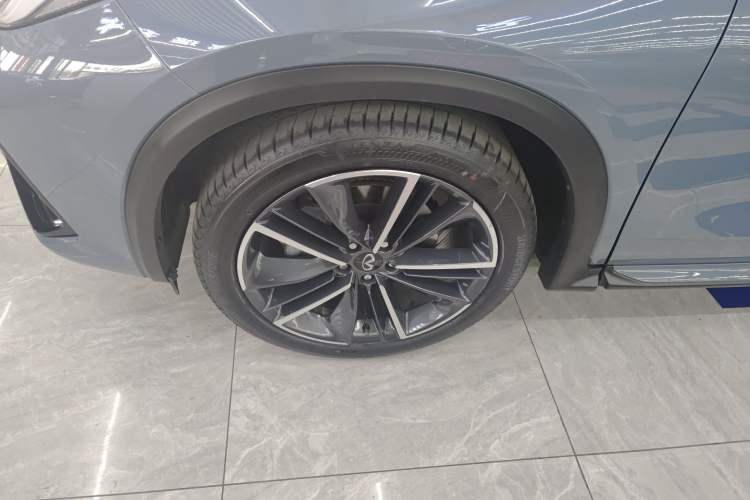 Used Infiniti QX55 2022 2.0T All-Wheel-Drive Ignite Edition Left Front Wheel Hub