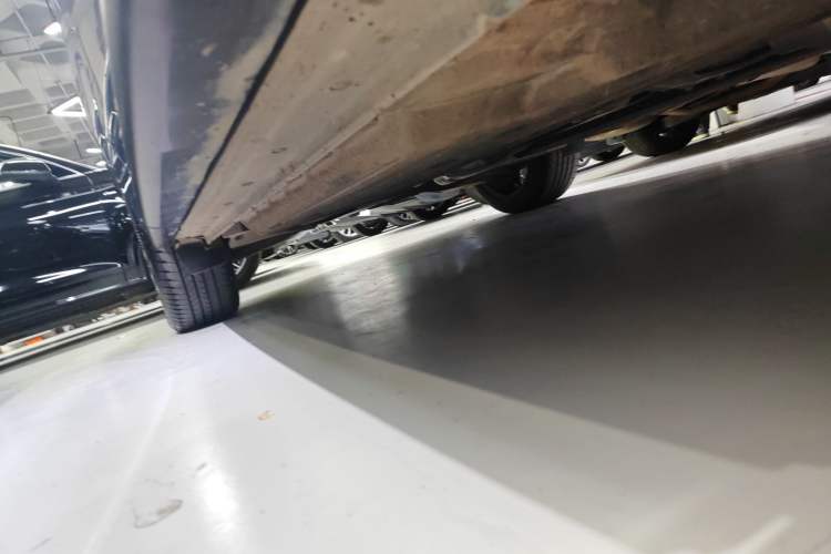 Used Infiniti QX55 2022 2.0T All-Wheel-Drive Luxury Edition Right Side Sill