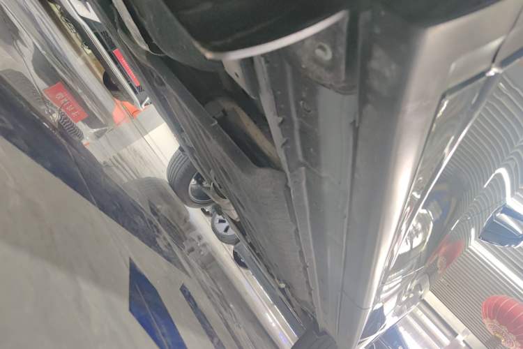 Used Infiniti QX55 2022 2.0T All-Wheel-Drive Ignite Edition Right Side Sill