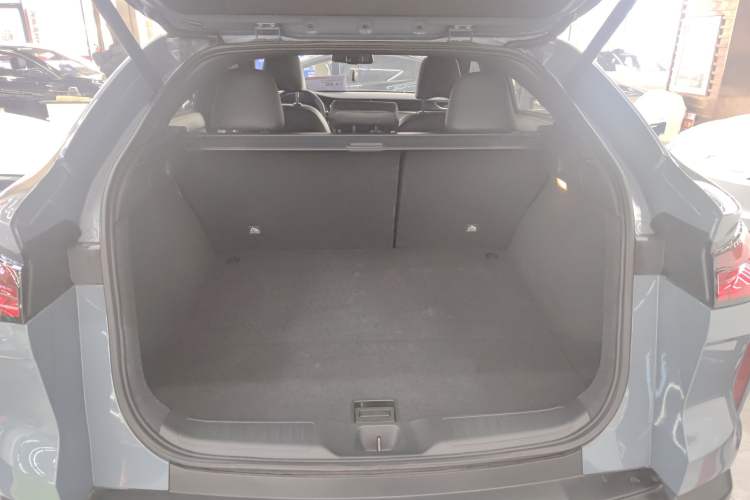 Used Infiniti QX55 2022 2.0T All-Wheel-Drive Ignite Edition Trunk