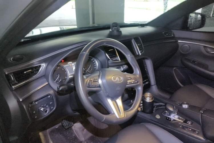 Used Infiniti QX55 2022 2.0T All-Wheel-Drive Ignite Edition Steering Wheel