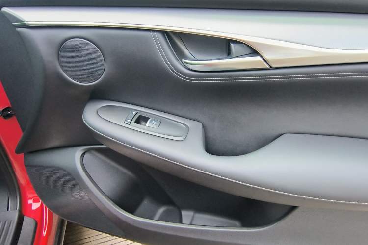 Used Infiniti QX55 2022 2.0T All-Wheel-Drive Ignite Edition Interior 7