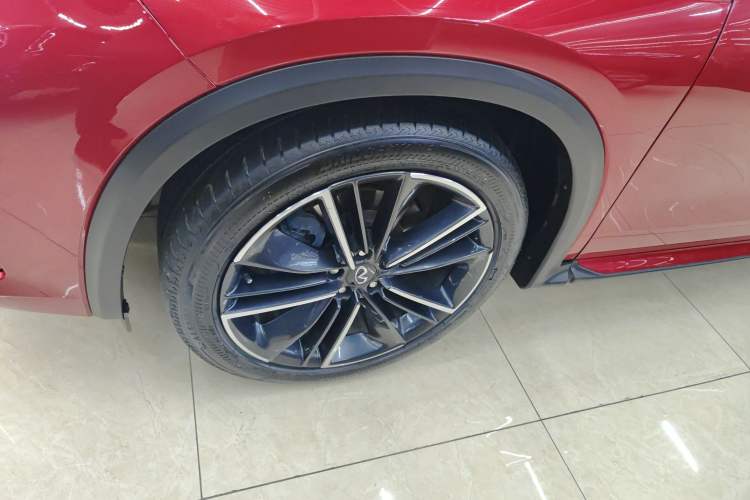 Used Infiniti QX55 2022 2.0T All-Wheel-Drive Ignite Edition Left Front Wheel Hub