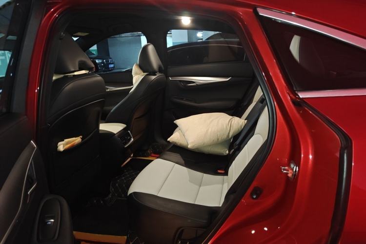 Used Infiniti QX55 2022 2.0T All-Wheel-Drive Ignite Edition Left Rear Seat