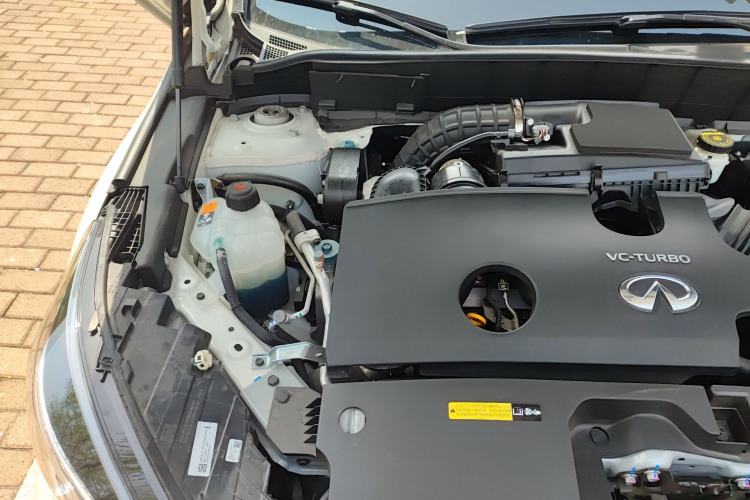 Used Infiniti QX55 2022 2.0T All-Wheel-Drive Ignite Edition Engine Bay Right