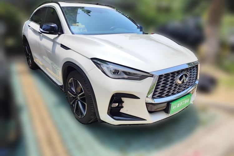 Used Infiniti QX55 2022 2.0T Luxurious Version Front Right 45 Deg