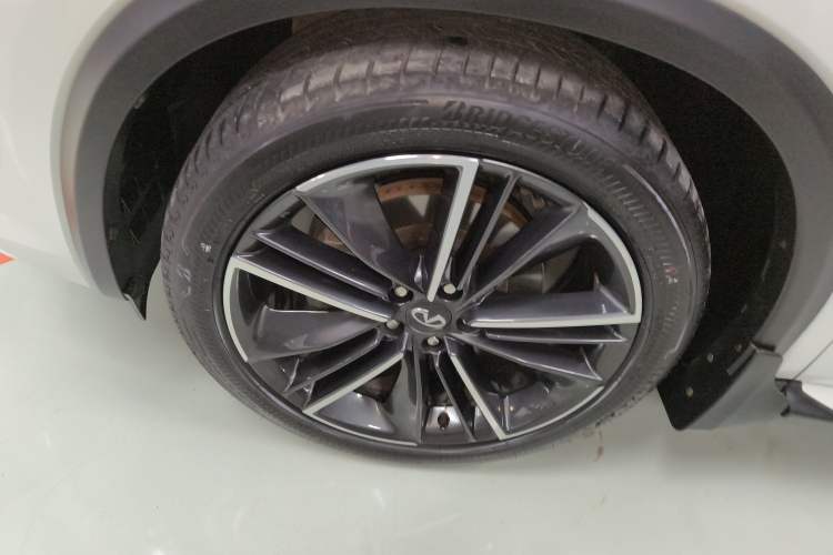 Used Infiniti QX55 2022 2.0T All-Wheel-Drive Ignite Edition Left Front Wheel Hub