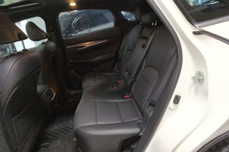 Used Infiniti QX55 2022 2.0T All-Wheel-Drive Ignite Edition Left Rear Seat