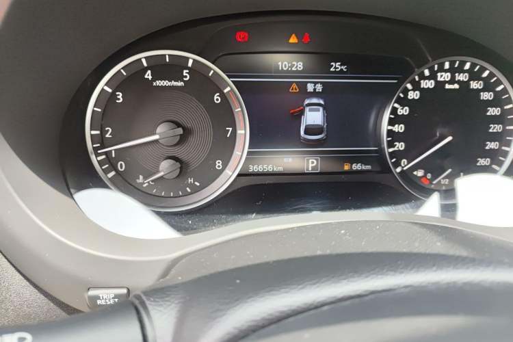 Used Infiniti QX55 2022 2.0T Luxurious Version Odometer Close Up