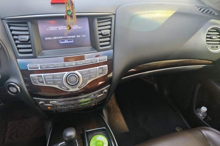 Used Infiniti QX60 2014 3.5L Four-Wheel Drive All-Terrain Version Audio And AC Panel