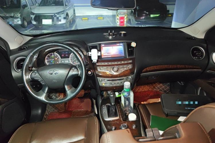 Used Infiniti QX60 2014 2.5 S/C Hybrid Two-Wheel Drive Excellence Edition Center Console