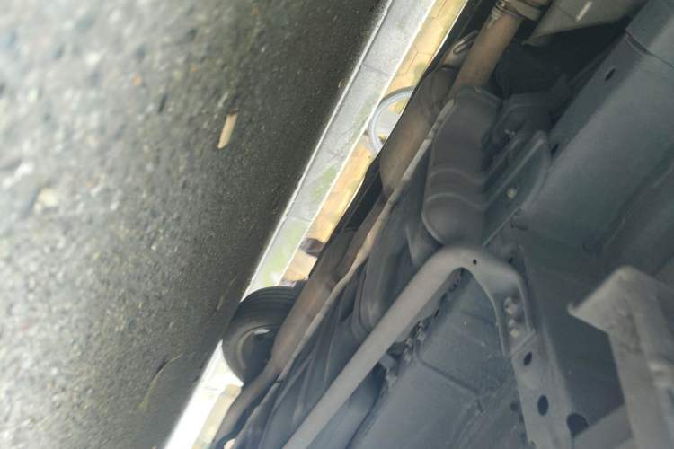 Used Infiniti QX60  Chassis Front Left