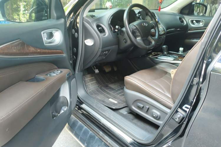 Used Infiniti QX60  Driver Seat