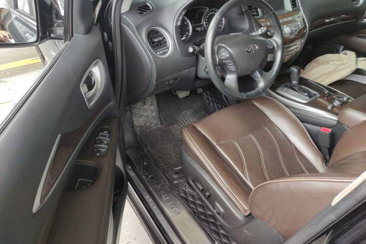 Used Infiniti QX60 2014 2.5 S/C Hybrid Two-Wheel Drive Excellence Edition Driver Seat