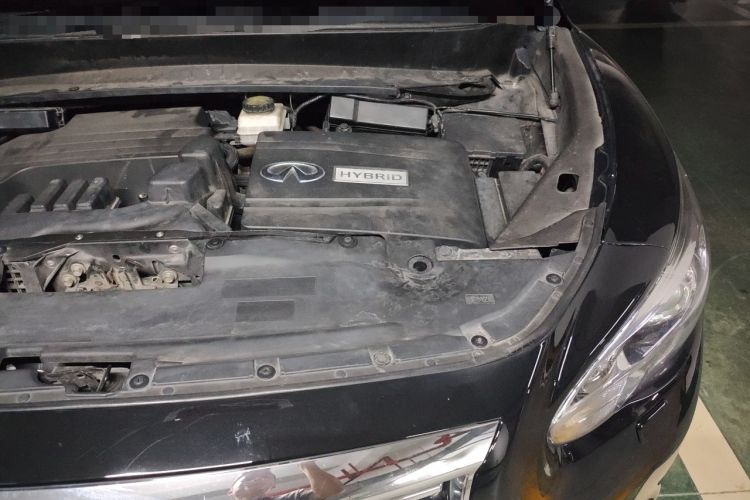 Used Infiniti QX60 2014 2.5 S/C Hybrid All-Wheel-Drive Versatile Edition Engine Bay Left