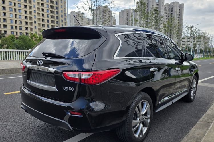 Used Infiniti QX60 2014 2.5 S/C Hybrid Two-Wheel Drive Excellence Edition Exterior 3