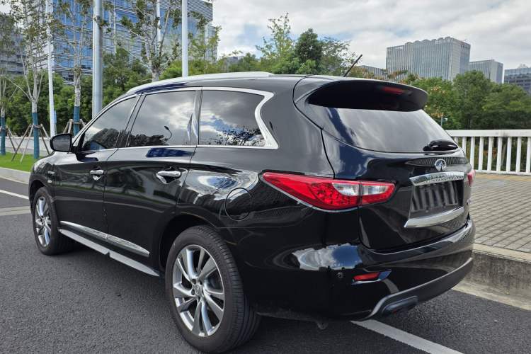 Used Infiniti QX60 2014 2.5 S/C Hybrid Two-Wheel Drive Excellence Edition Exterior 5