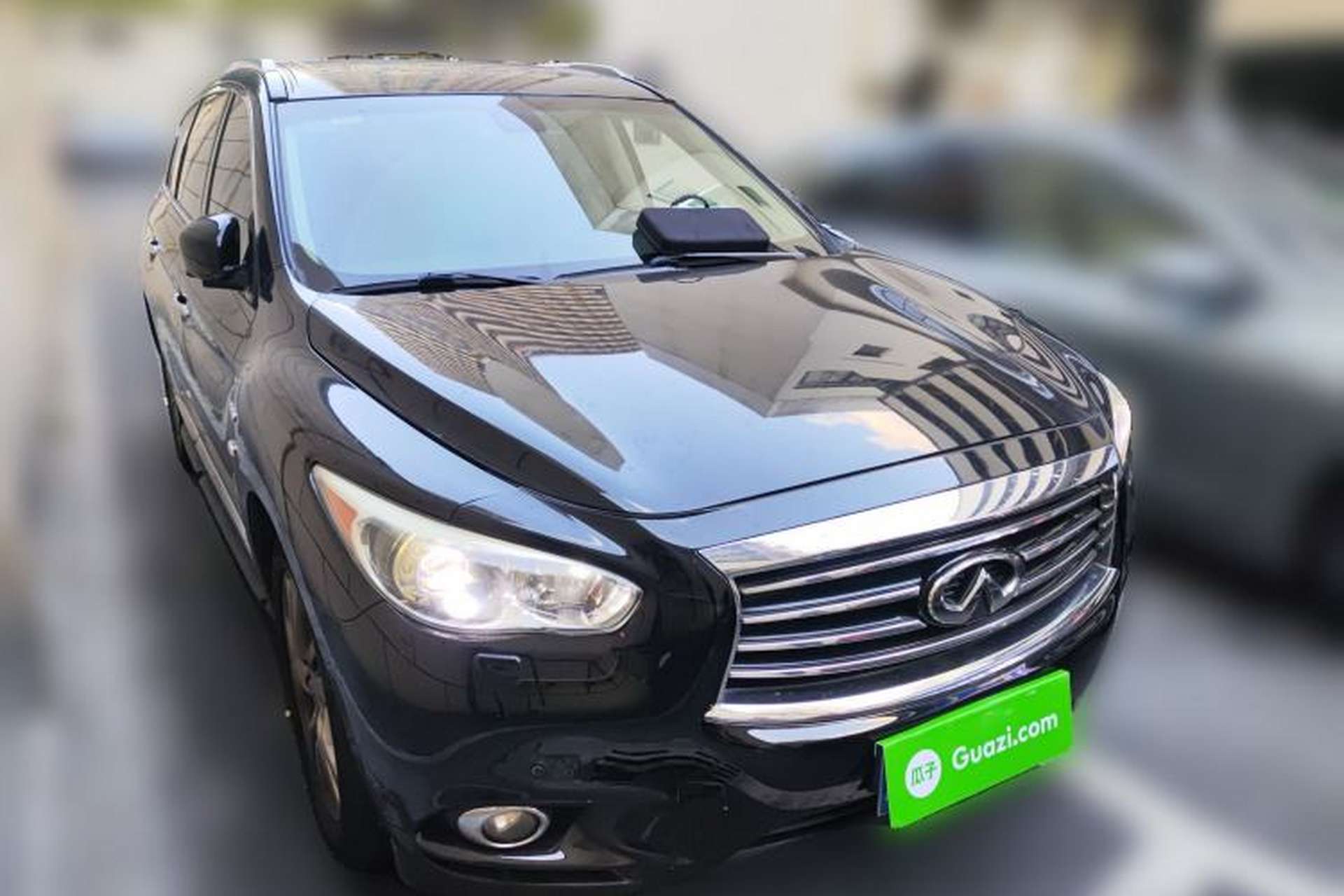 Used Infiniti QX60 2014 2.5 S/C Hybrid All-Wheel-Drive Versatile Edition Front Right 45 Deg