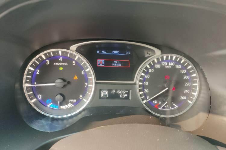 Used Infiniti QX60 2014 2.5 S/C Hybrid Two-Wheel Drive Excellence Edition Instrument Cluster