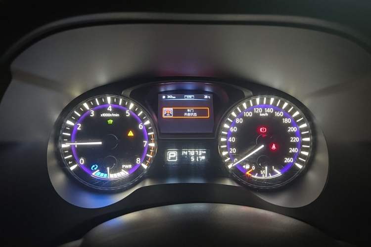 Used Infiniti QX60 2014 2.5 S/C Hybrid Two-Wheel Drive Excellence Edition Instrument Cluster