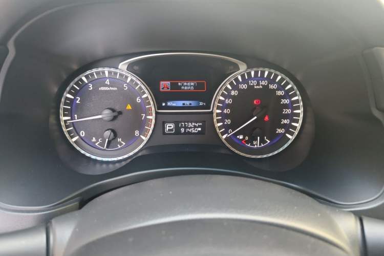 Used Infiniti QX60 2014 3.5L Four-Wheel Drive All-Terrain Version Instrument Cluster
