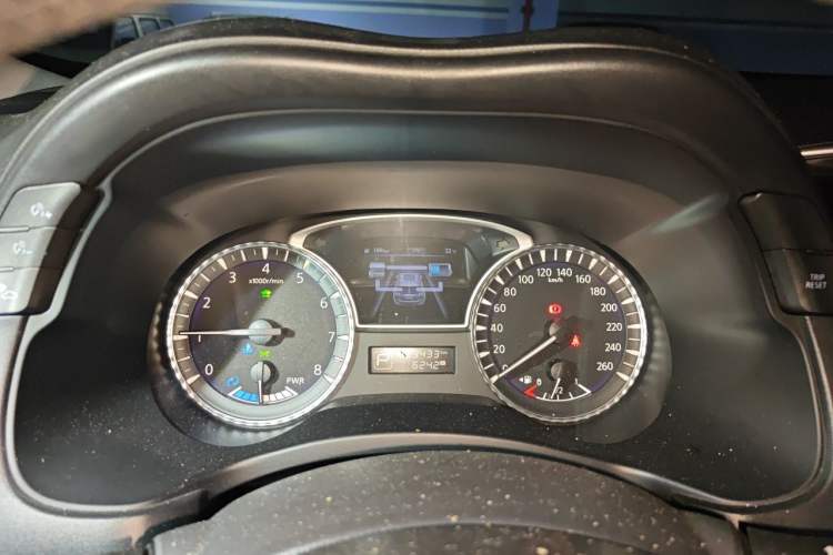 Used Infiniti QX60 2014 2.5 S/C Hybrid Two-Wheel Drive Excellence Edition Instrument Cluster