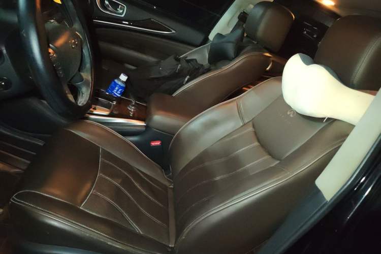 Used Infiniti QX60 2014 2.5 S/C Hybrid All-Wheel-Drive Versatile Edition Left Front Seat