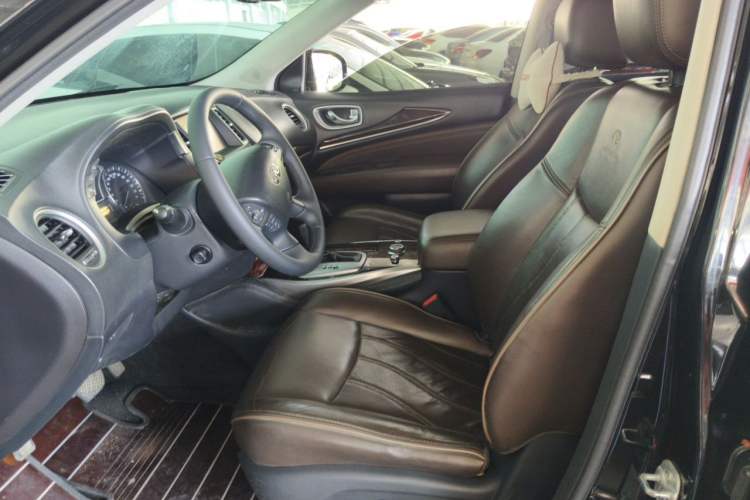 Used Infiniti QX60 2014 2.5 S/C Hybrid All-Wheel-Drive Versatile Edition Left Front Seat