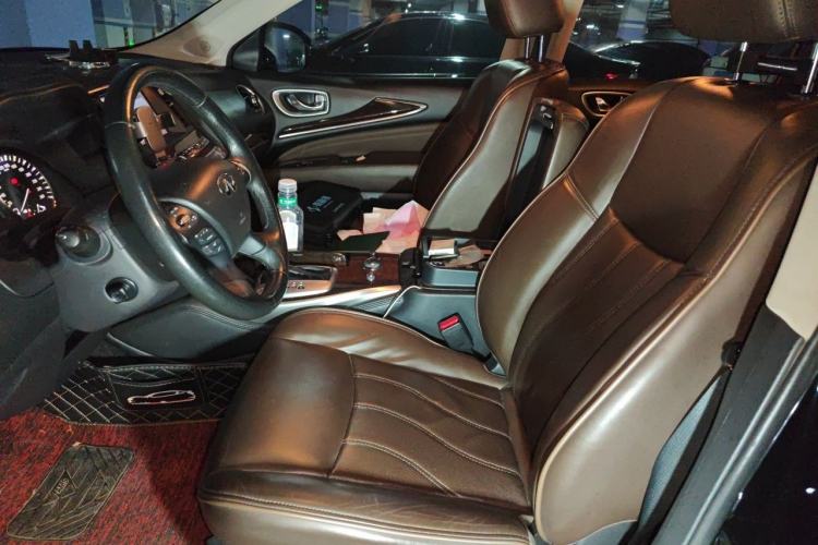 Used Infiniti QX60 2014 2.5 S/C Hybrid Two-Wheel Drive Excellence Edition Left Front Seat