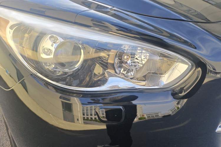 Used Infiniti QX60 2014 3.5L Four-Wheel Drive All-Terrain Version Right Front Headlight
