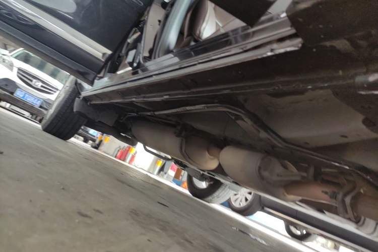 Used Infiniti QX60 2014 2.5 S/C Hybrid Two-Wheel Drive Excellence Edition Right Side Sill