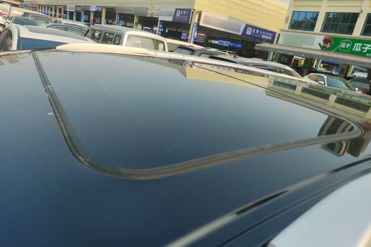 Used Infiniti QX60 2014 2.5 S/C Hybrid Two-Wheel Drive Excellence Edition Roof